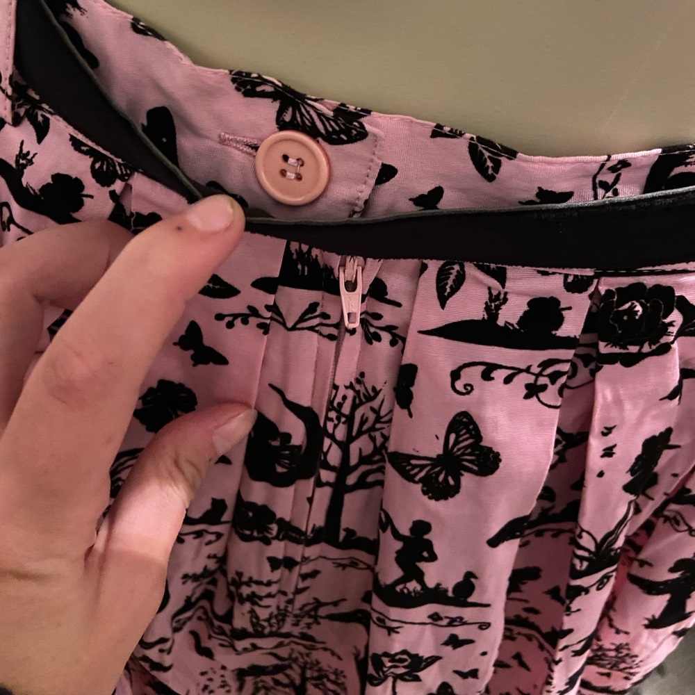 Hell Bunny Pink Anderson Skirt - Picture 4 of 9